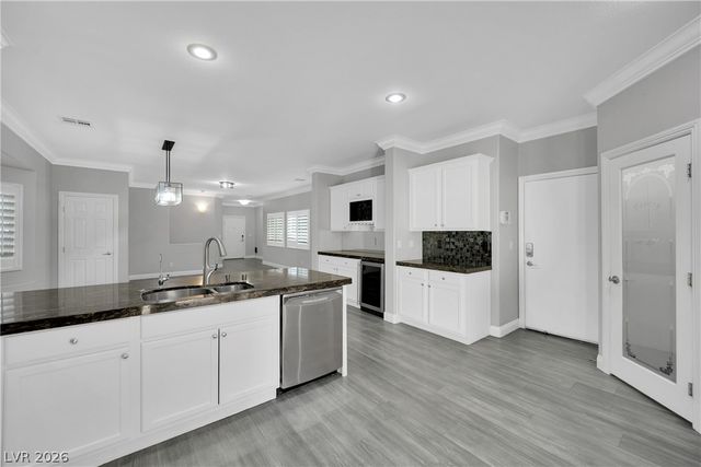 5017 Lower Falls Court, Las Vegas, NV 89141