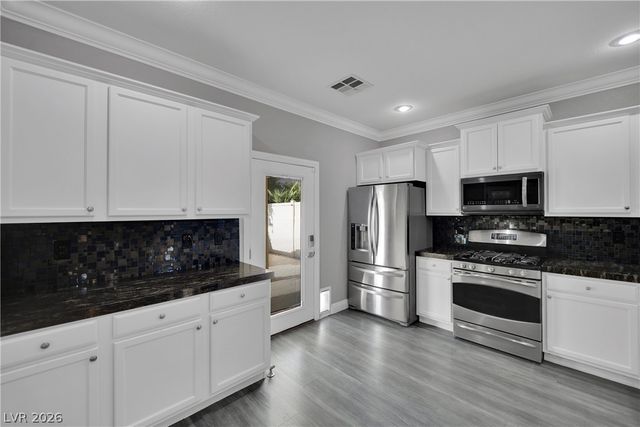 5017 Lower Falls Court, Las Vegas, NV 89141