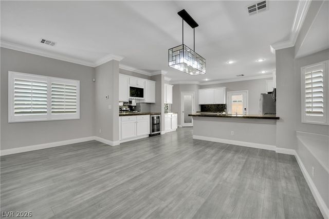 5017 Lower Falls Court, Las Vegas, NV 89141