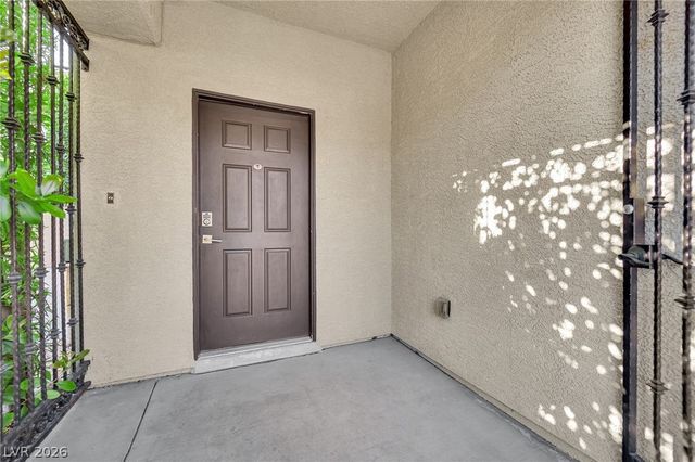 5017 Lower Falls Court, Las Vegas, NV 89141