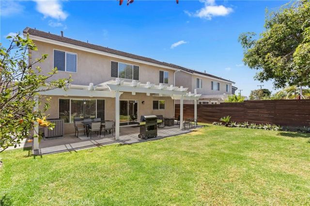 1213 E Sunflower, Orange, CA 92866