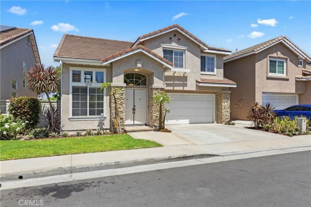 1213 E Sunflower, Orange, CA 92866