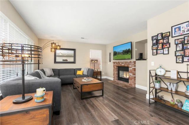 1213 E Sunflower, Orange, CA 92866