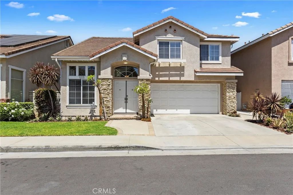 1213 E Sunflower, Orange, CA 92866