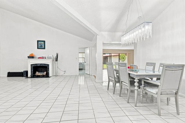 7918 HIBISCUS Circle 59, Tamarac, FL 33321
