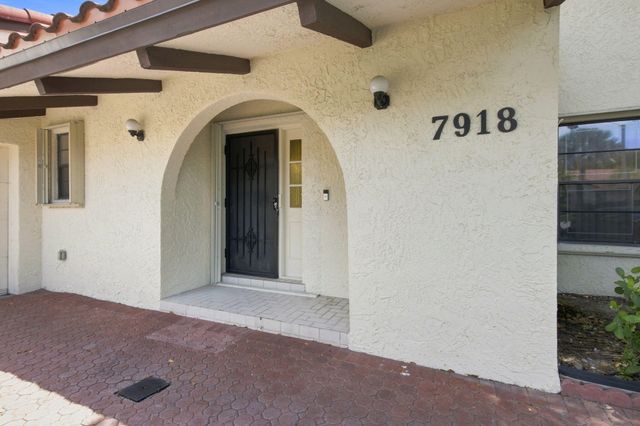 7918 HIBISCUS Circle 59, Tamarac, FL 33321