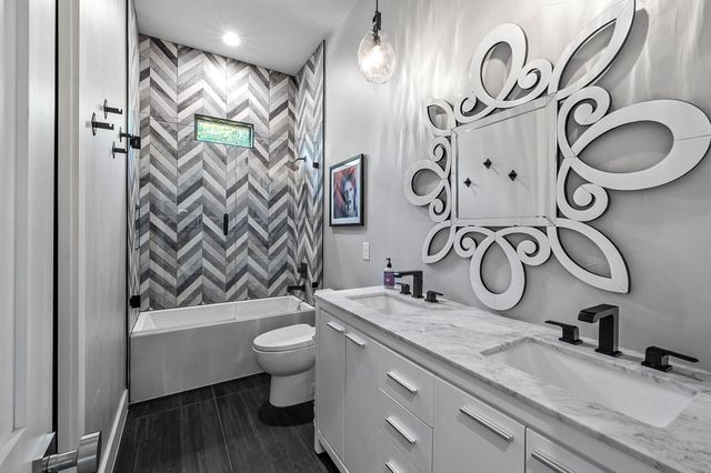 2414 Kinney RD, Austin, TX 78704