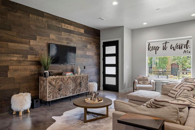 2414 Kinney RD, Austin, TX 78704