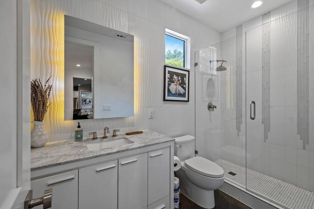 2414 Kinney RD, Austin, TX 78704