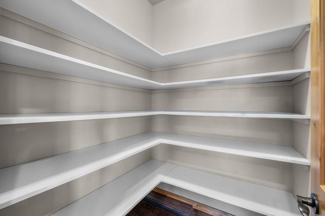 10103 Juniper Glen Circle, Redmond, OR 97756