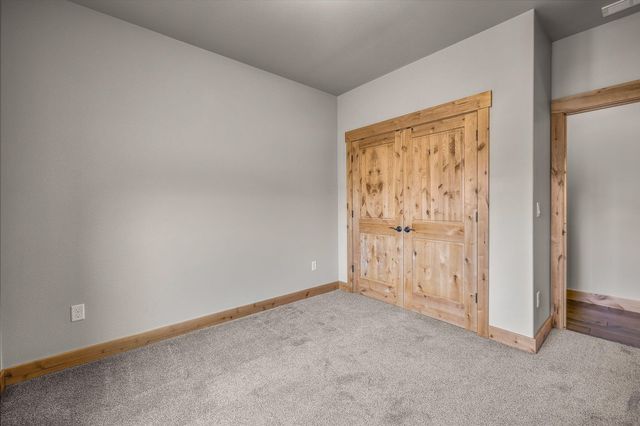 10103 Juniper Glen Circle, Redmond, OR 97756