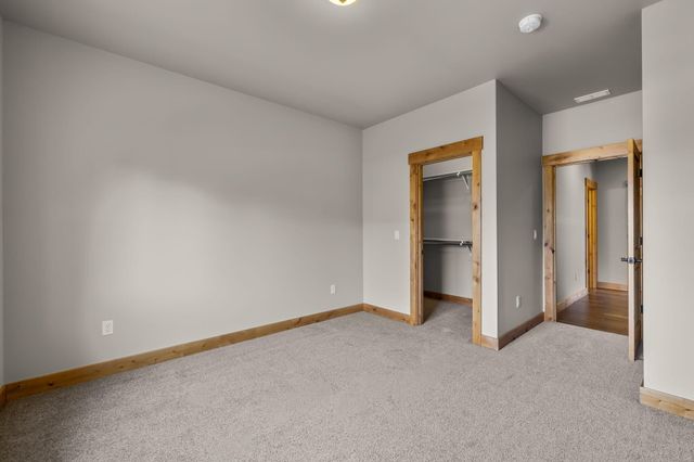 10103 Juniper Glen Circle, Redmond, OR 97756