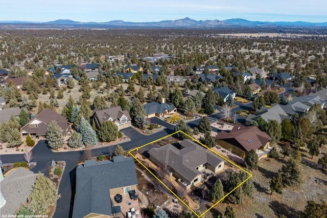 10103 Juniper Glen Circle, Redmond, OR 97756