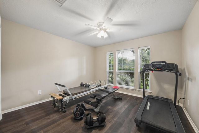 213 Falcon Lake Circle, Friendswood, TX 77546