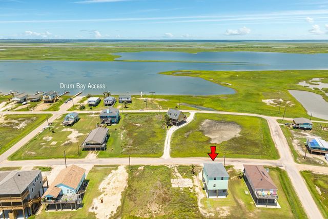 4726 Palm Street, Freeport, TX 77541