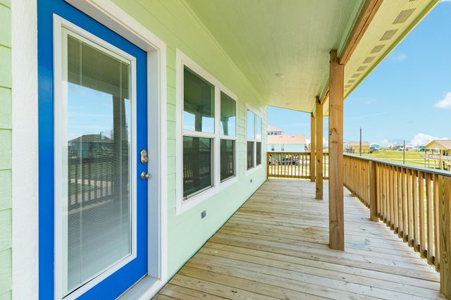 4726 Palm Street, Freeport, TX 77541