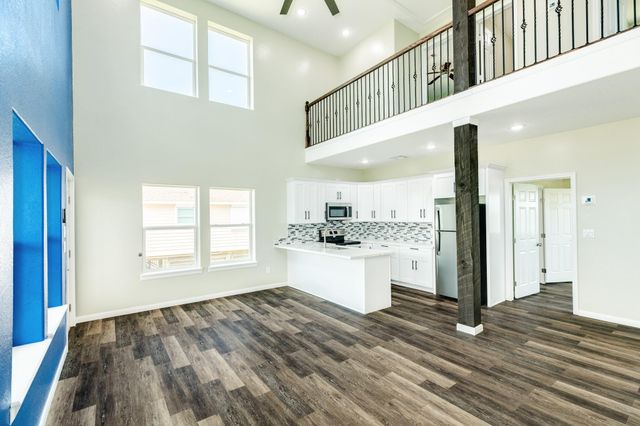 4726 Palm Street, Freeport, TX 77541