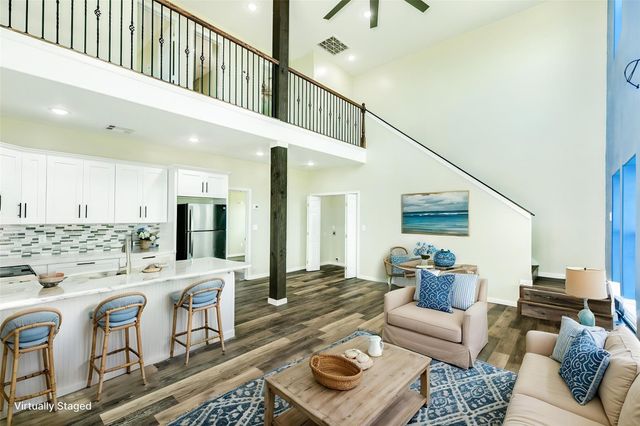 4726 Palm Street, Freeport, TX 77541