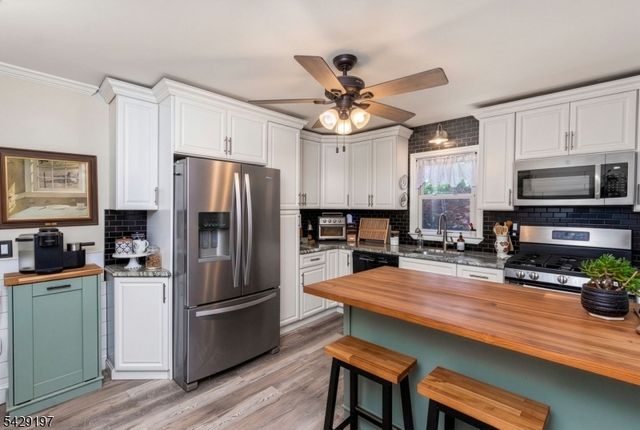 12 Cook St, Butler Boro, NJ 07405