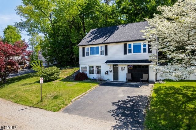 12 Cook St, Butler Boro, NJ 07405