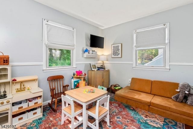 12 Cook St, Butler Boro, NJ 07405