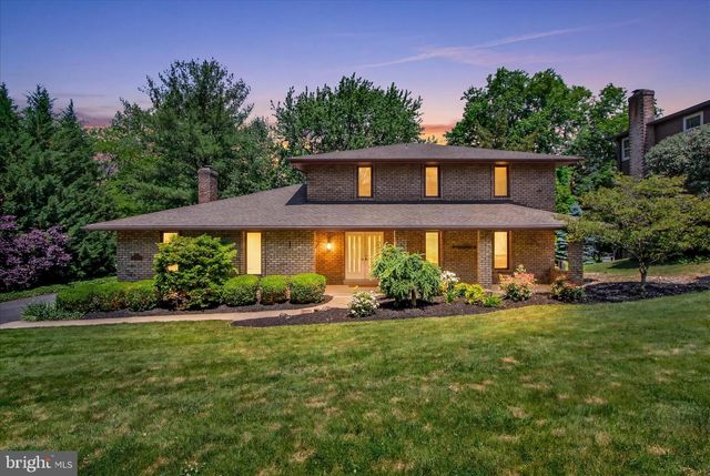 3240 ROUND HILL RD, York, PA 17402