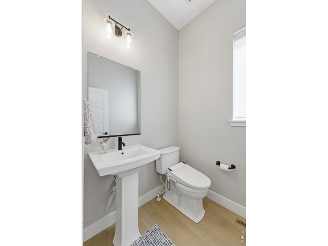10329 E 62nd Ave, Denver, CO 80238