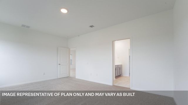 211 MUSTANG LAKE CIR, Buda, TX 78610