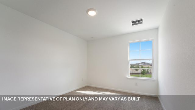 211 MUSTANG LAKE CIR, Buda, TX 78610