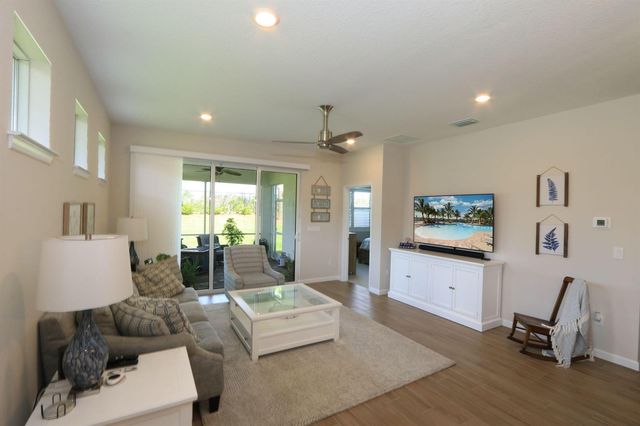 13087 SW VERMILLION Circle, Port St. Lucie, FL 34987