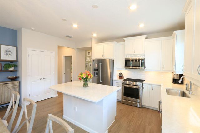 13087 SW VERMILLION Circle, Port St. Lucie, FL 34987