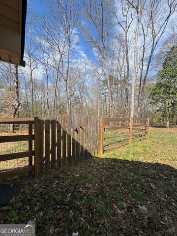 46 W Greenwood Drive, Carrollton, GA 30117