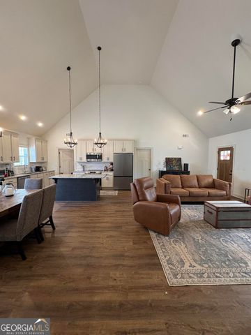 46 W Greenwood Drive, Carrollton, GA 30117