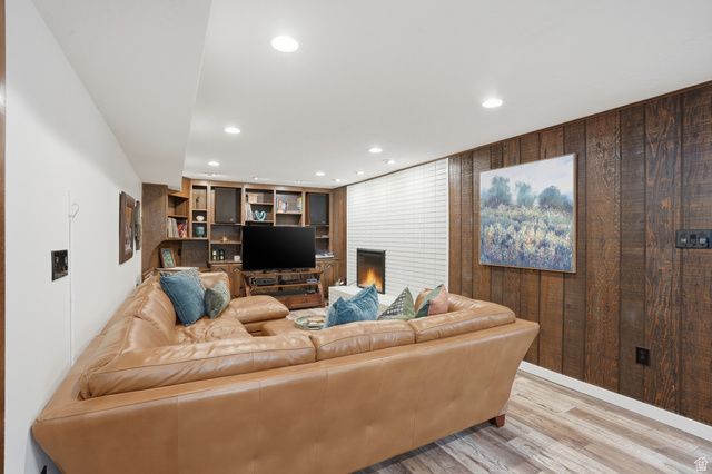 1781 E PORTAL WAY, Sandy, UT 84093