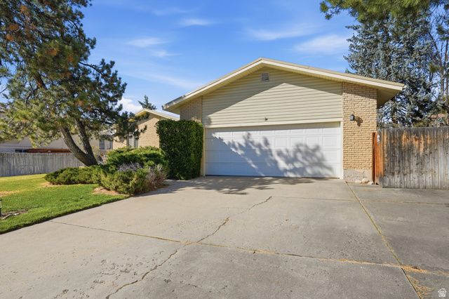 1781 E PORTAL WAY, Sandy, UT 84093