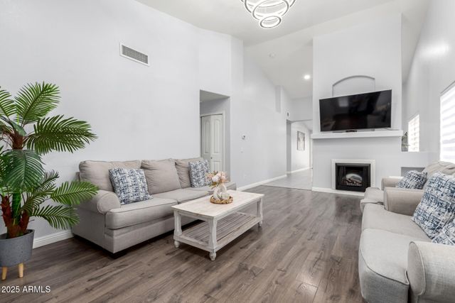 9167 N 73RD Lane, Peoria, AZ 85345