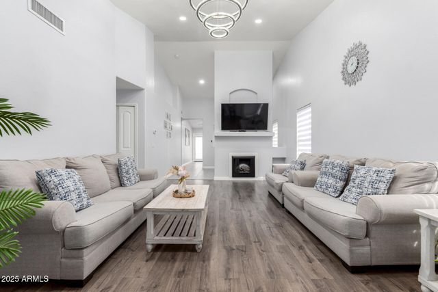 9167 N 73RD Lane, Peoria, AZ 85345