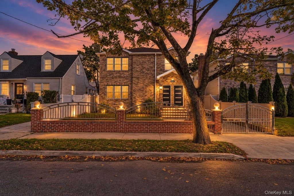 13611 220th Place, Laurelton, NY 11413 — photo 3