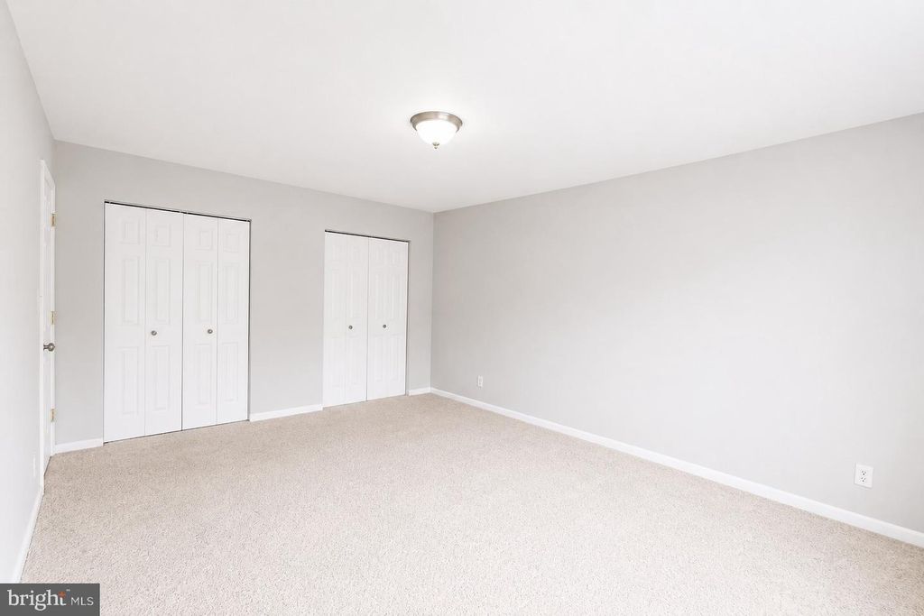Image 21 of property listing at 614 SLIGO AVE #211, Silver Spring, MD 20910