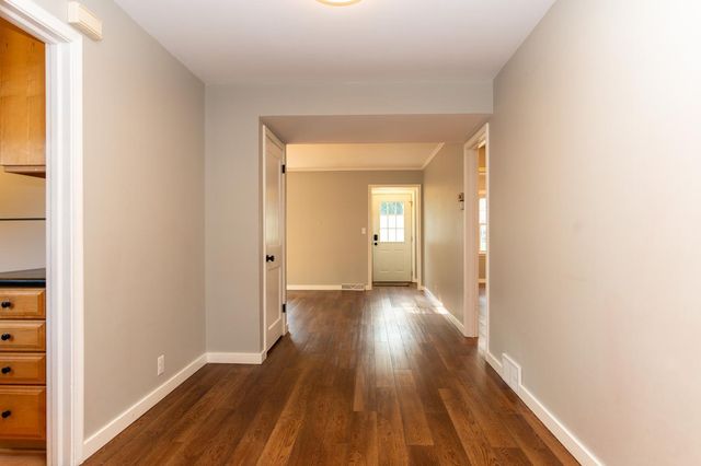 2821 Edgewood Avenue S, Saint Louis Park, MN 55426