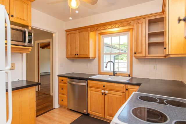 2821 Edgewood Avenue S, Saint Louis Park, MN 55426