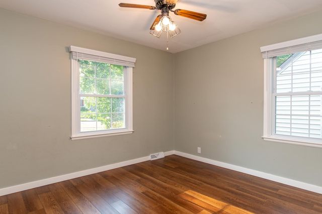 2821 Edgewood Avenue S, Saint Louis Park, MN 55426
