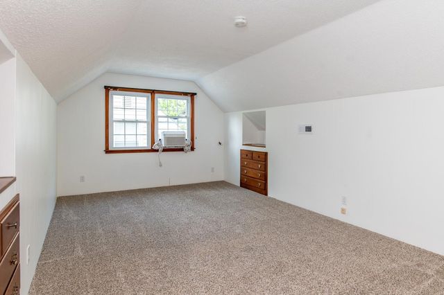2821 Edgewood Avenue S, Saint Louis Park, MN 55426