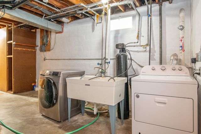 2821 Edgewood Avenue S, Saint Louis Park, MN 55426