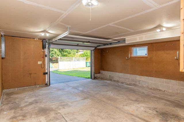 2821 Edgewood Avenue S, Saint Louis Park, MN 55426