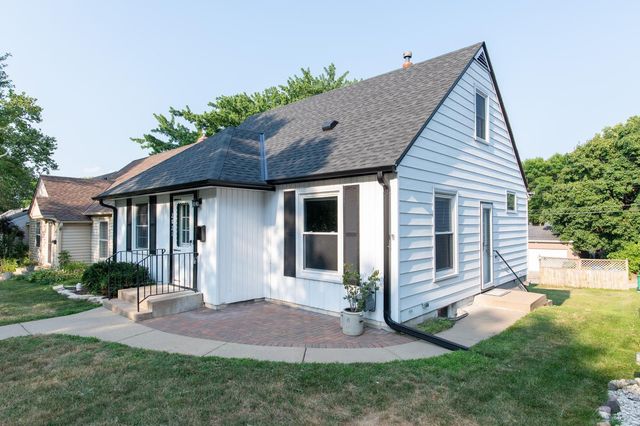 2821 Edgewood Avenue S, Saint Louis Park, MN 55426