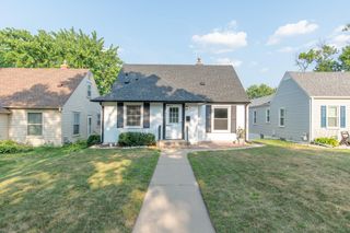 2821 Edgewood Avenue S, Saint Louis Park, MN 55426