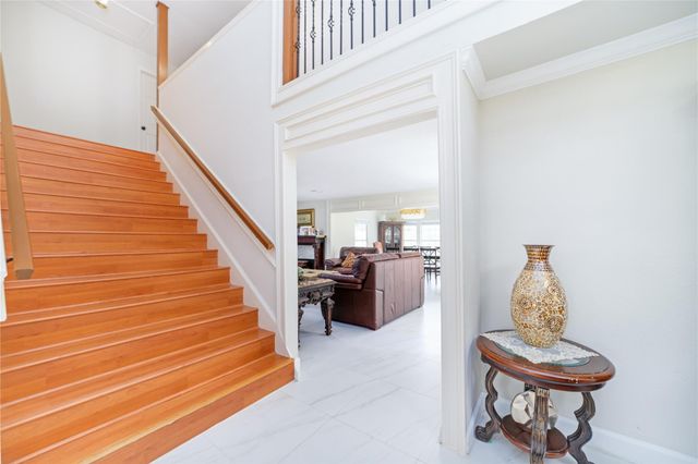 7711 Miller Glen Lane, Houston, TX 77072