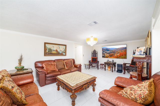 7711 Miller Glen Lane, Houston, TX 77072