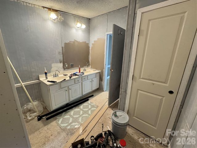151 Rash Road, Lincolnton, NC 28092